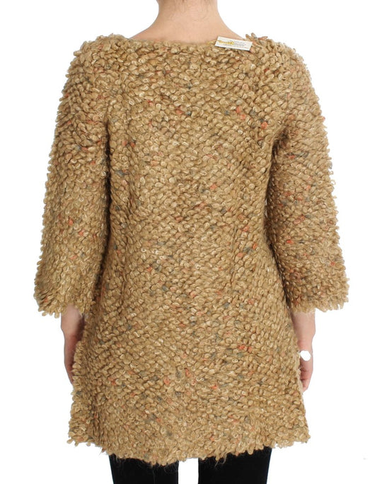 Brown woven coat with long sleeves