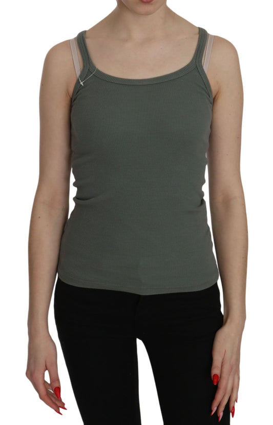 Woman wearing a gray tank top