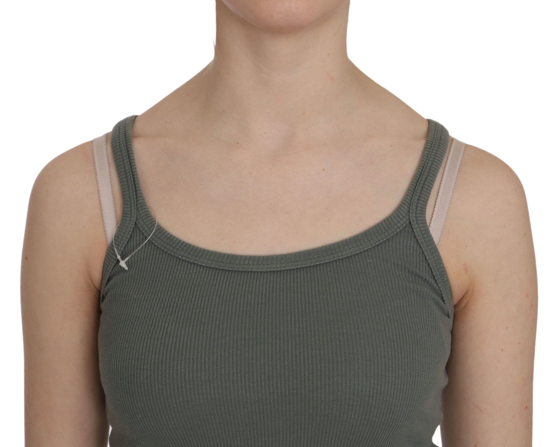 Woman wearing a gray tank top