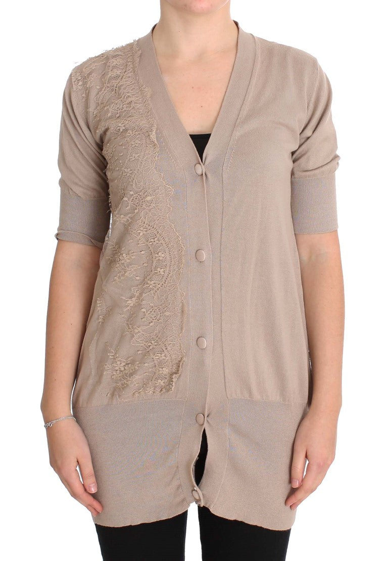 Long sleeve cardigan with a V neckline
