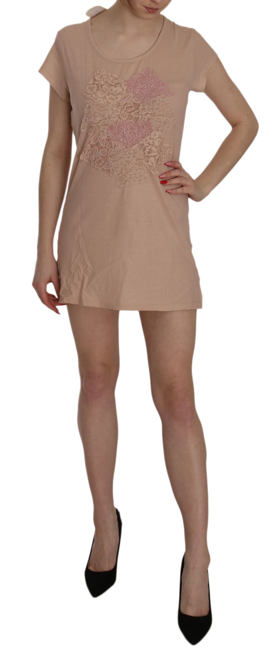 Short sleeved dress with lace detailing