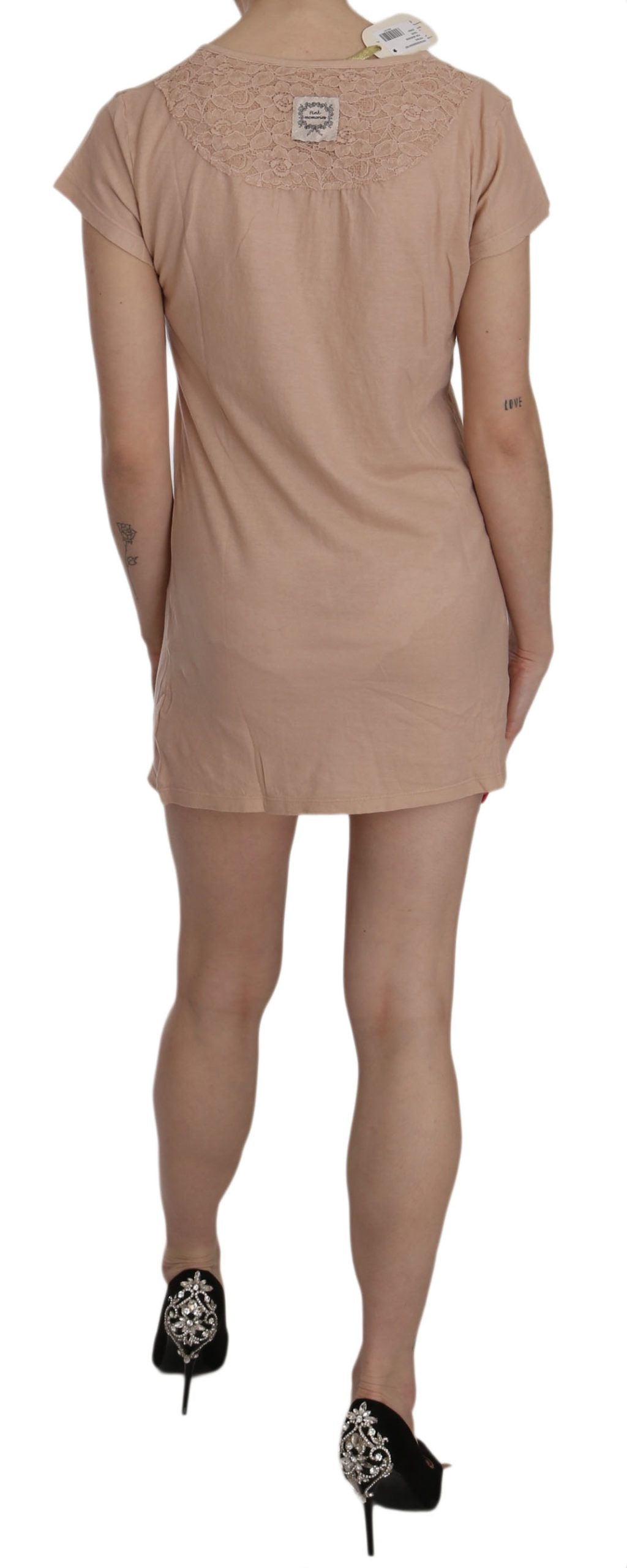 Woman's dress in neutral color