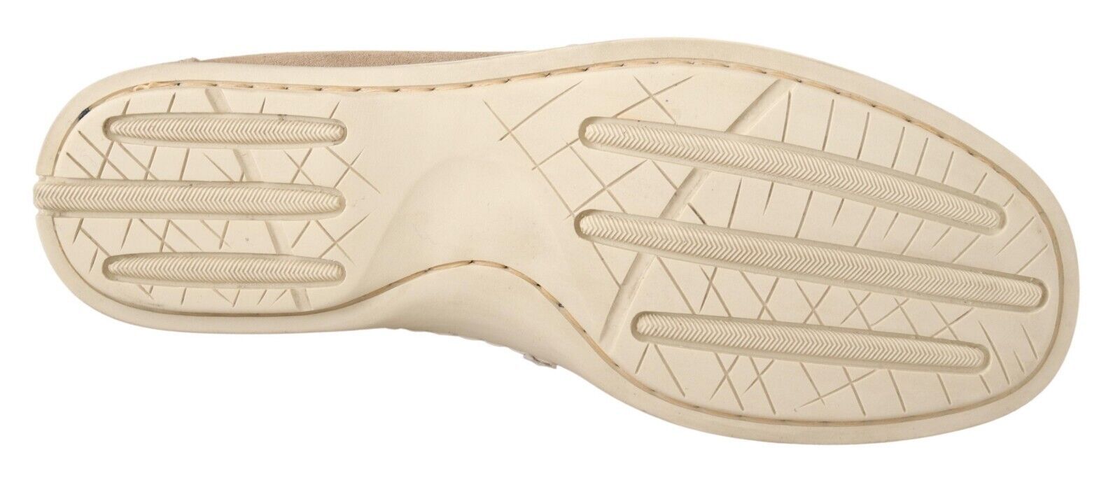 Tan shoe with a patterned sole and laces