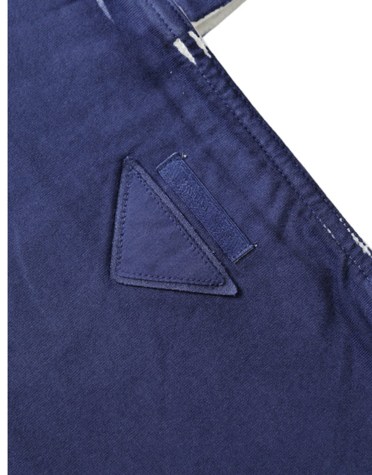 Blue jeans with a pocket on the left leg