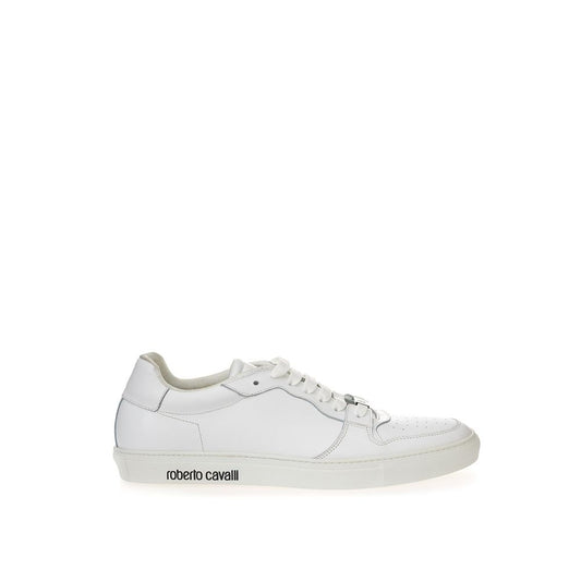 White sneaker with black laces and a small logo on the side