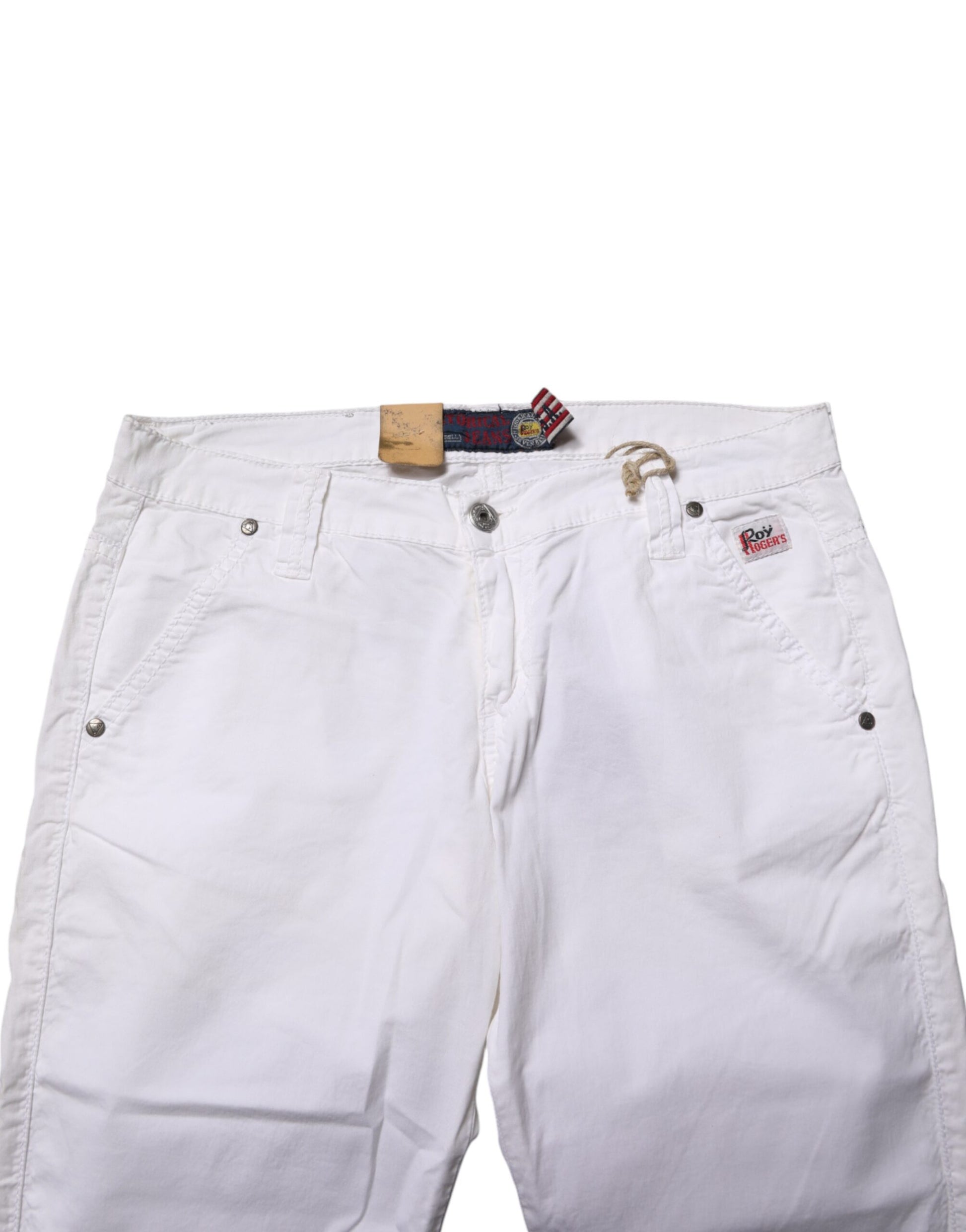 White shorts with pockets and belt loops