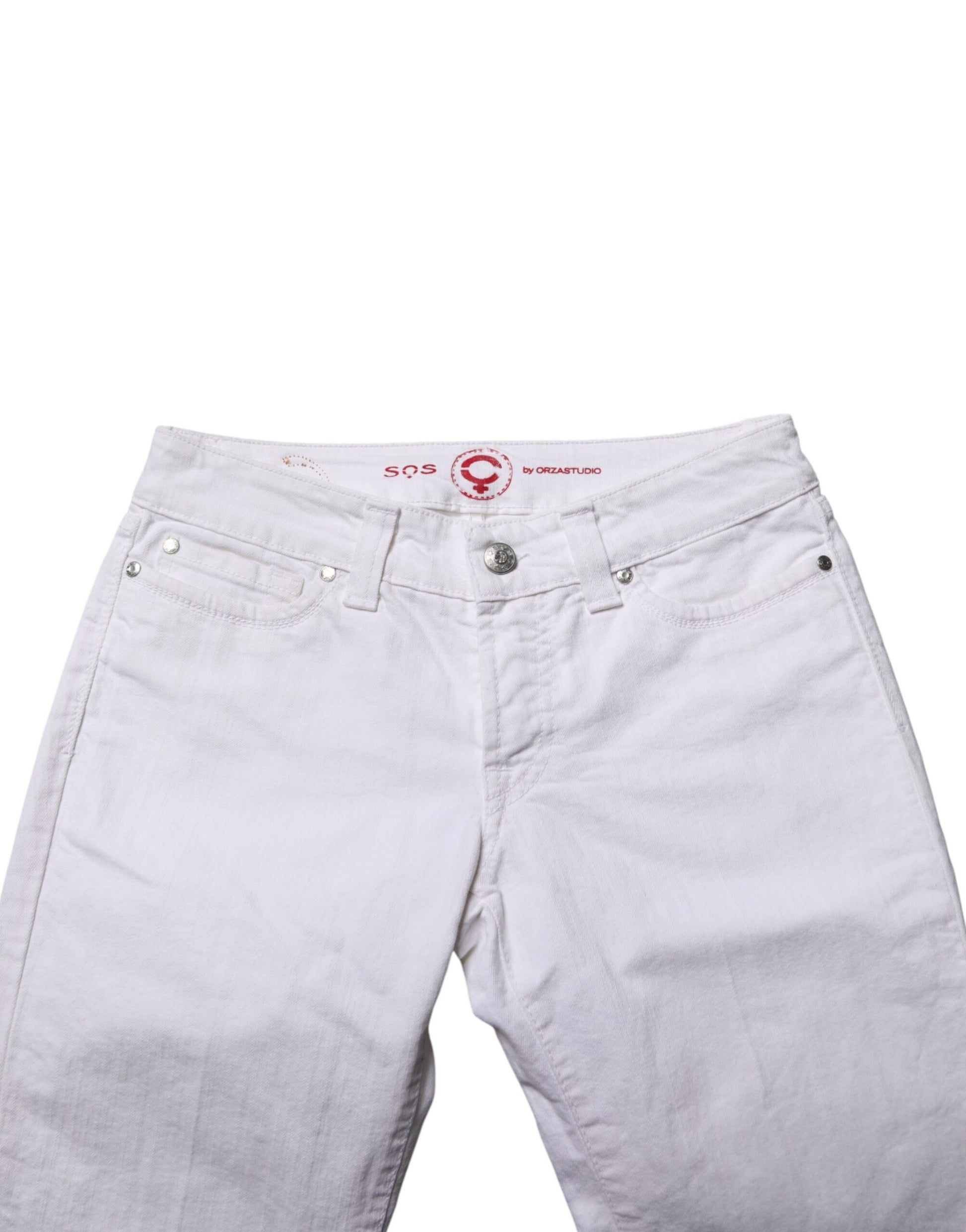 White denim jeans with button closure