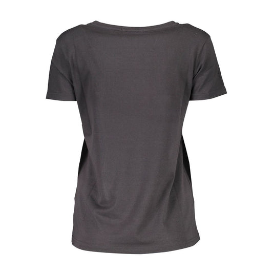 Black short sleeve t-shirt on a mannequin