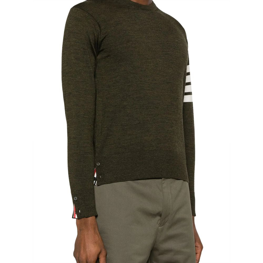 Long sleeve crew neck sweater in dark heathered color
