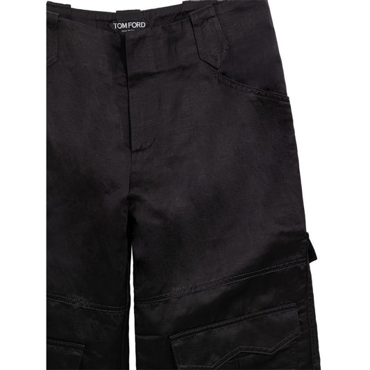 Black cargo shorts with pockets on sides