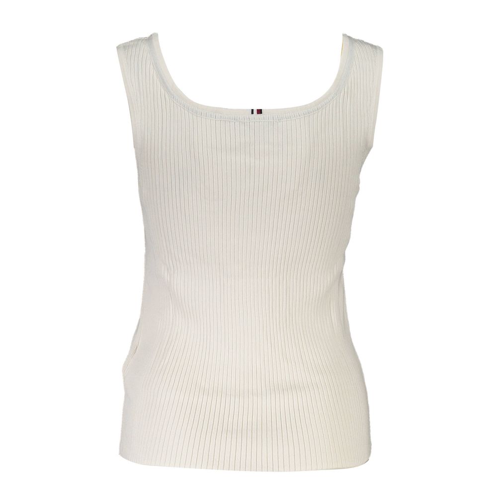 White sleeveless vest with ribbed texture