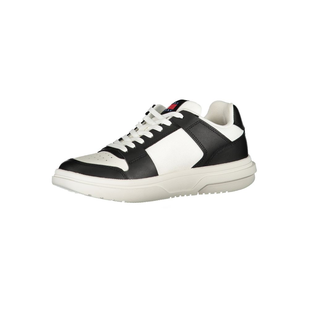 Black and white sneaker with laces