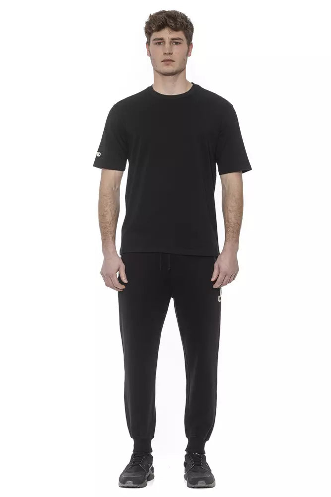 Black athletic outfit on mannequin