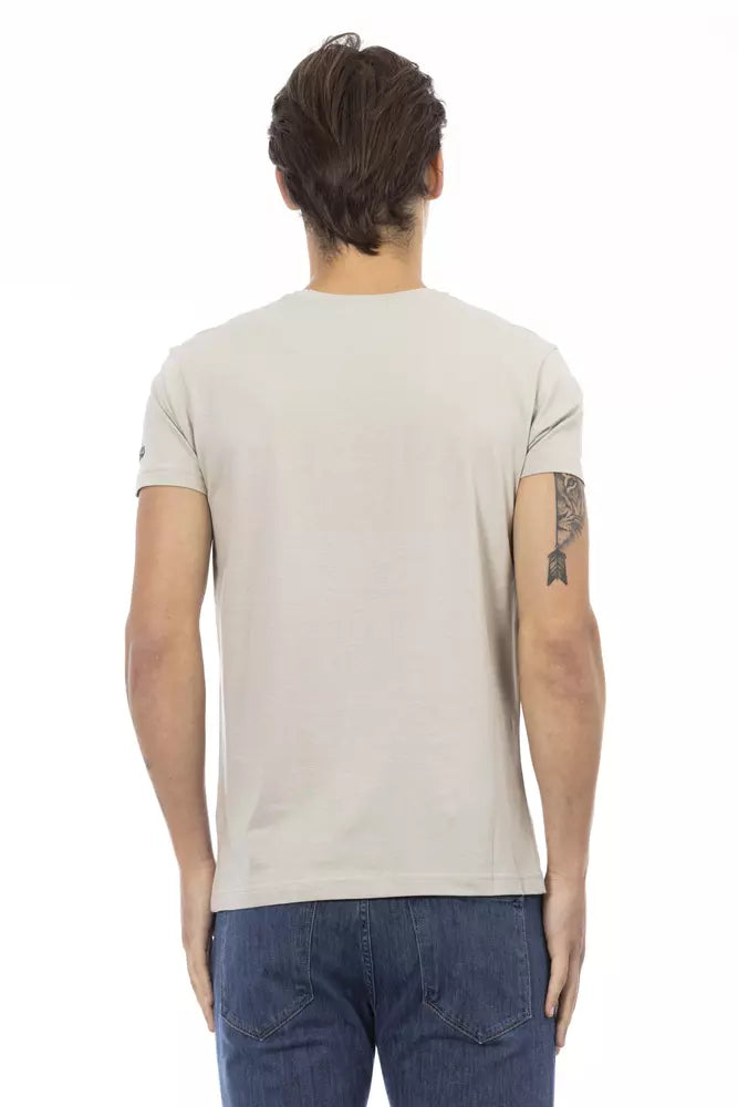 Mannequin torso in beige t-shirt