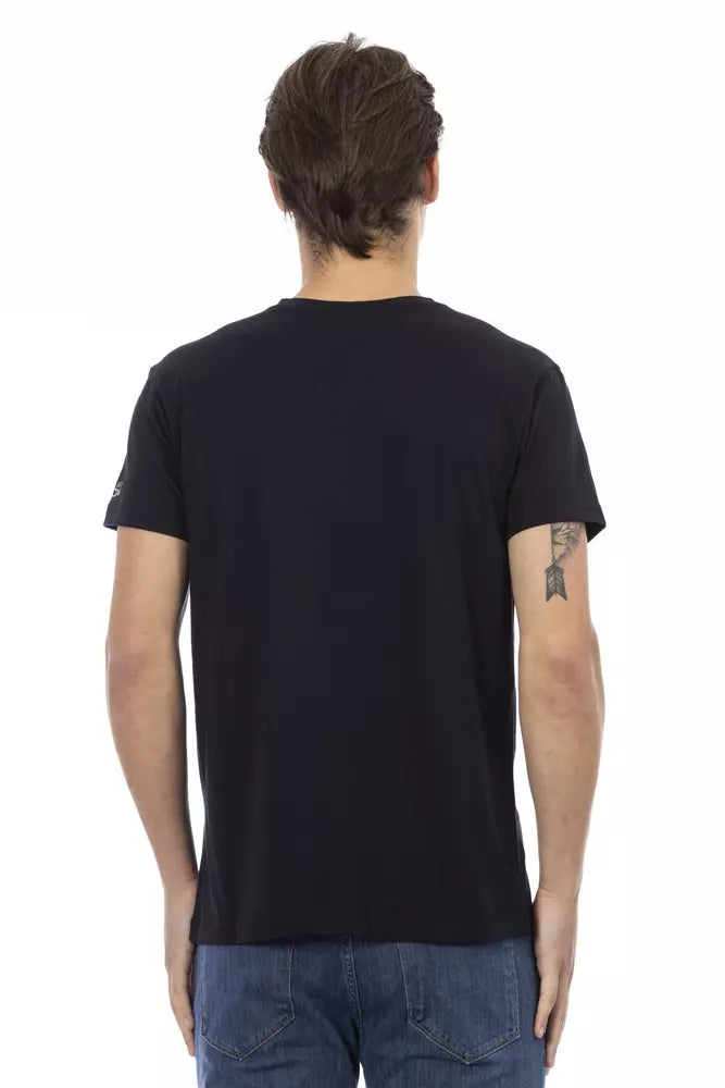 Black t-shirt on mannequin