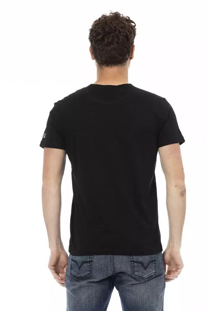 Black t-shirt on a mannequin