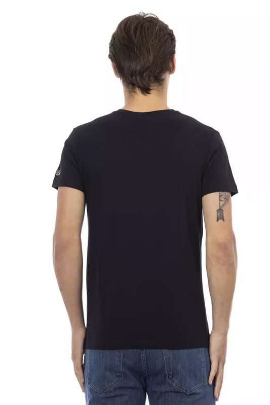 Black t-shirt on a mannequin