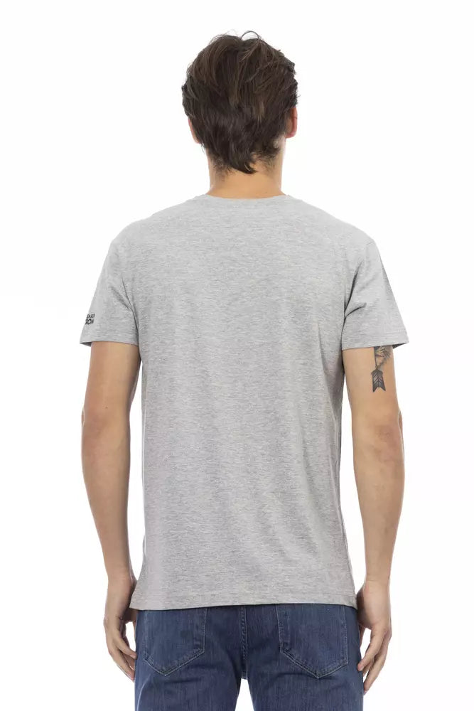 Man wearing gray t-shirt