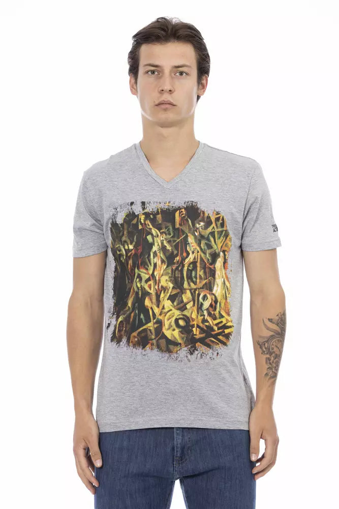 Man wearing gray t-shirt with graphic print
