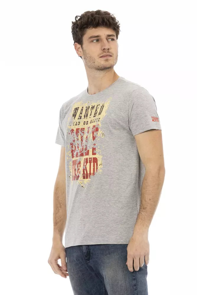 Man wearing gray t-shirt with red and white design