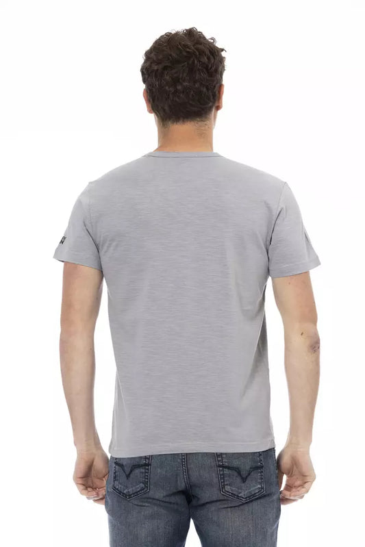 Man wearing gray t-shirt