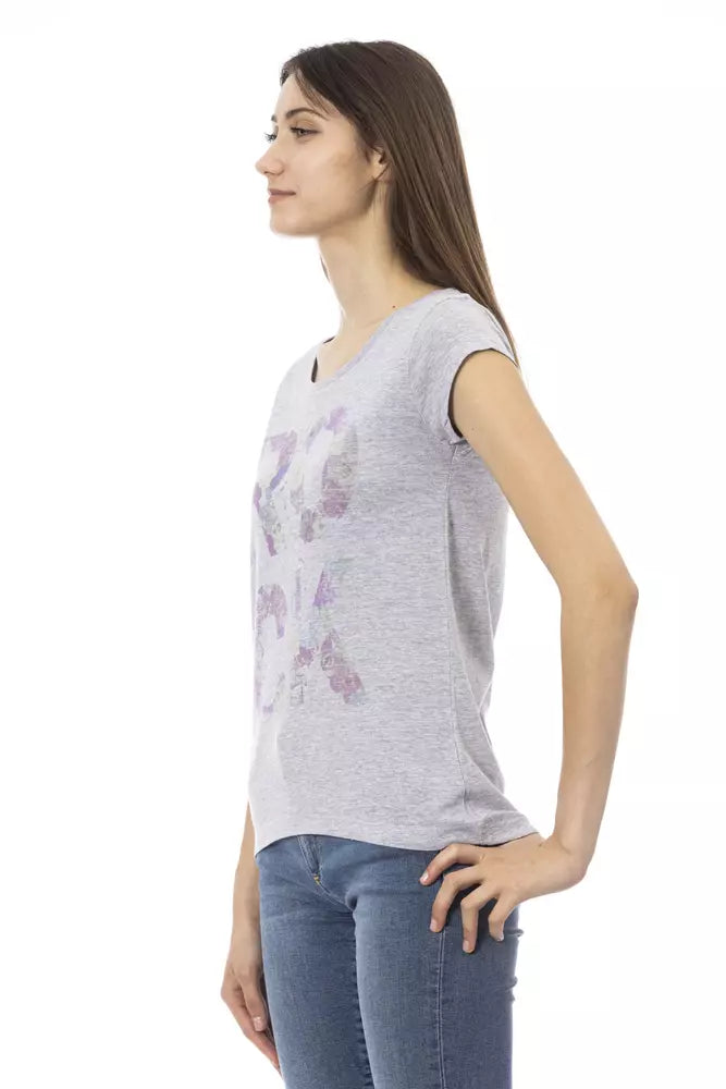 Woman wearing a sleeveless top