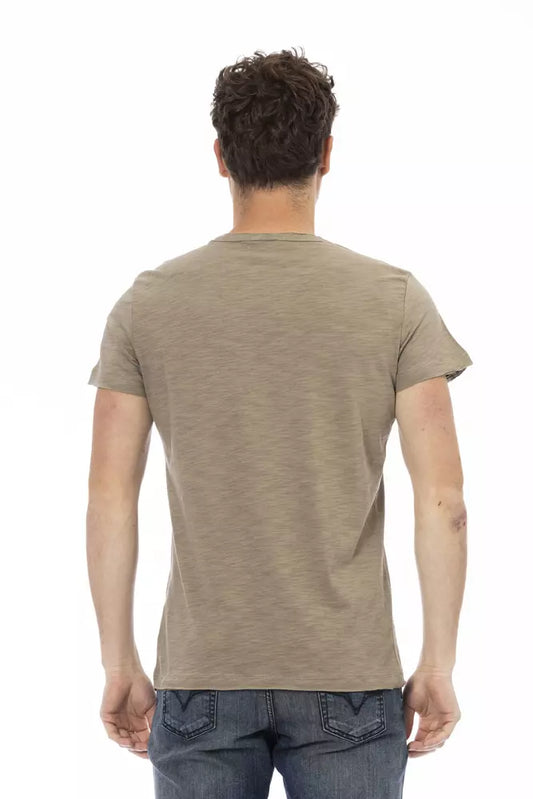 Man wearing a tan t-shirt