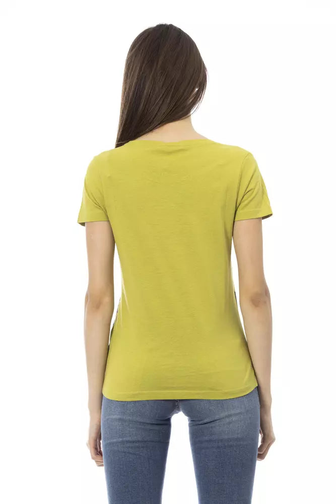 Yellow short sleeve shirt on a woman's back