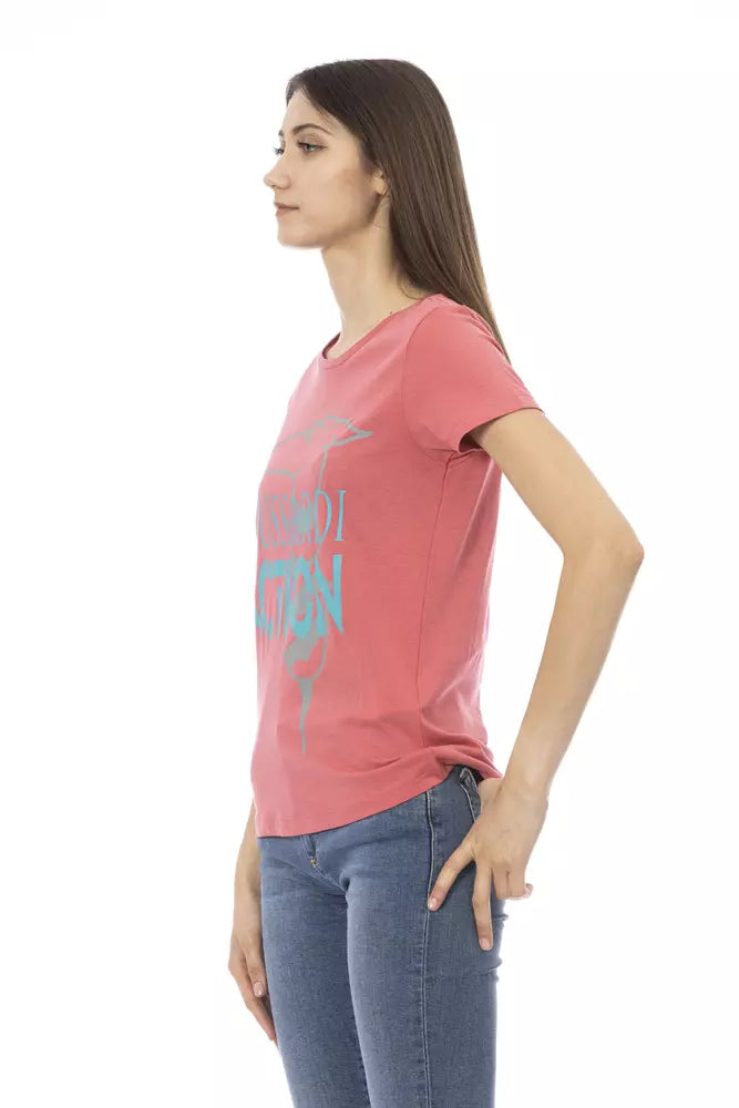 Woman wearing red shirt and blue jeans