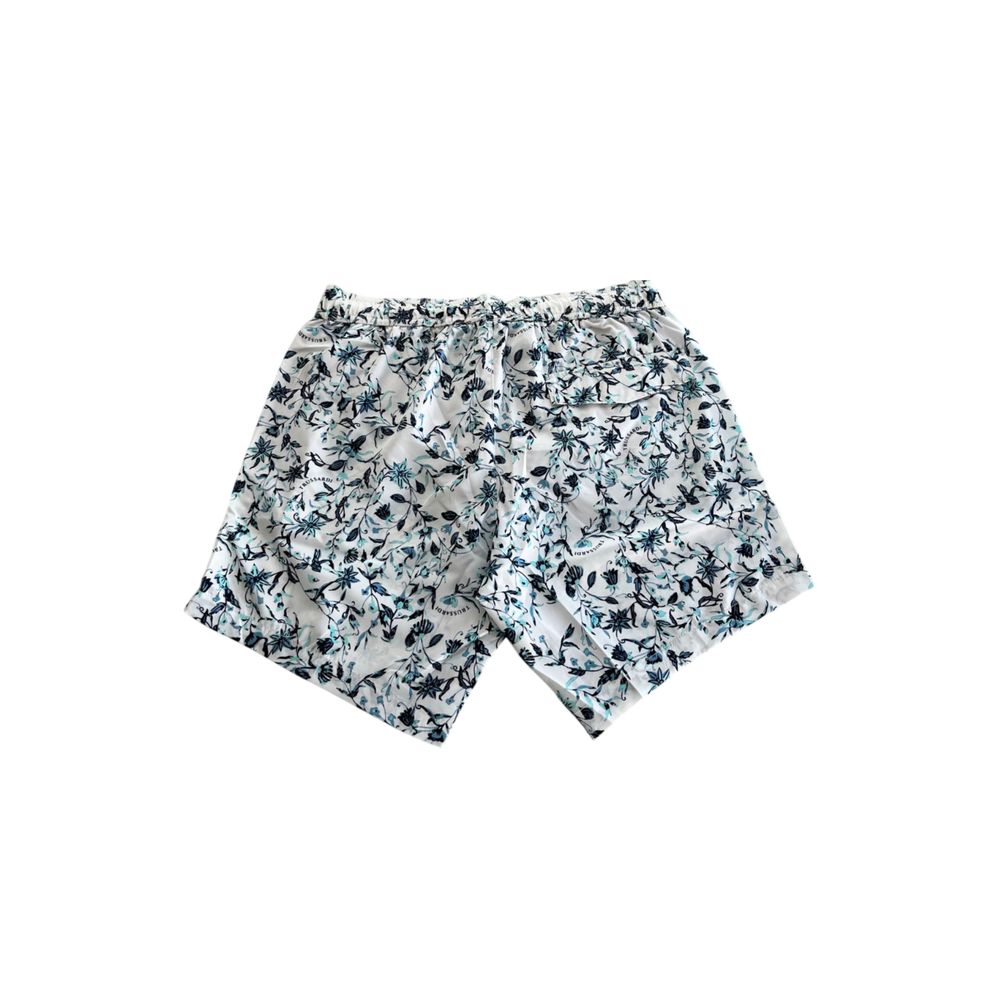 Shorts with a floral pattern