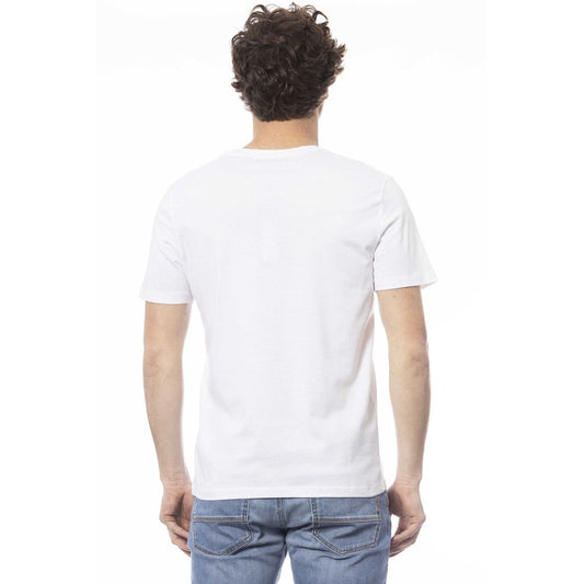 Man wearing white t-shirt and blue jeans