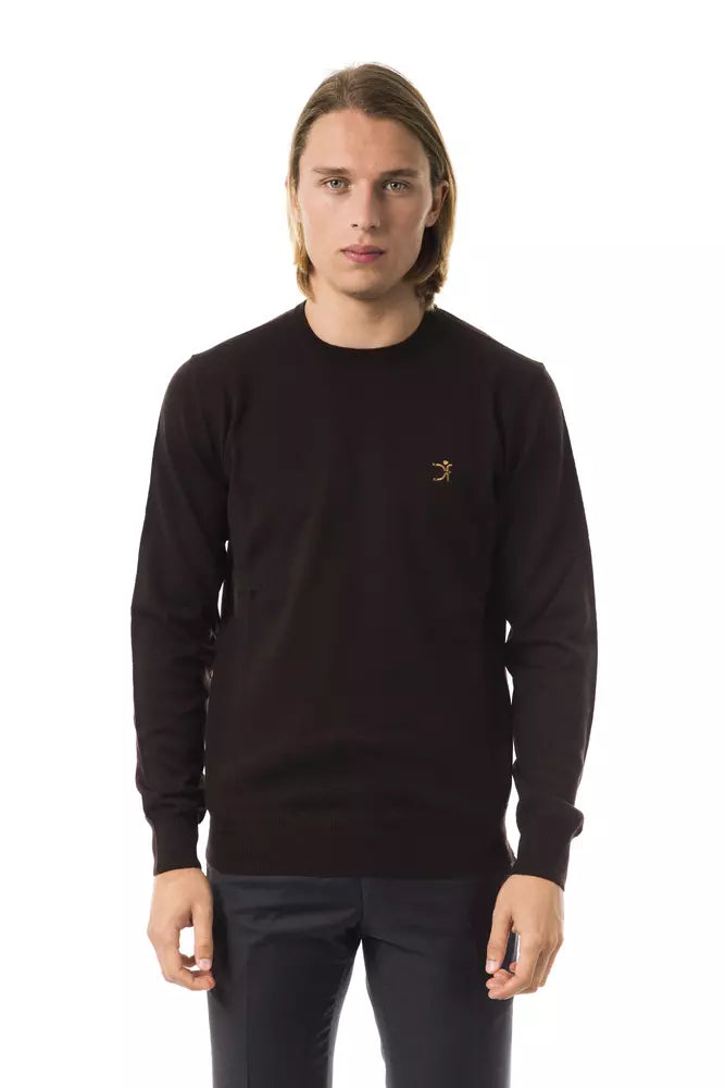 Long sleeve black sweatshirt with a logo on the left chest area
