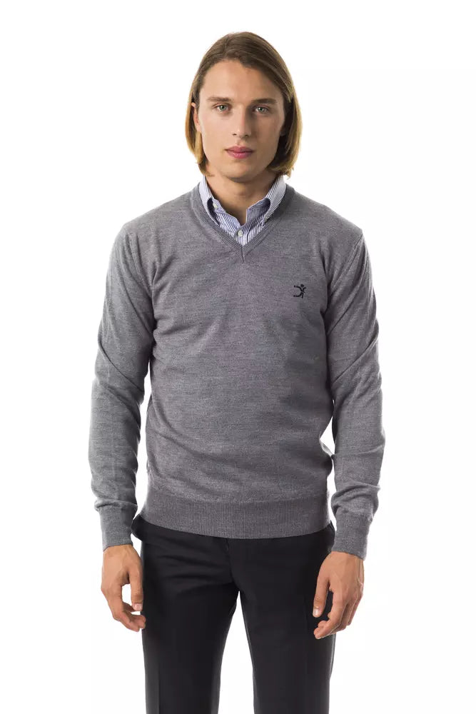Man wearing gray sweater
