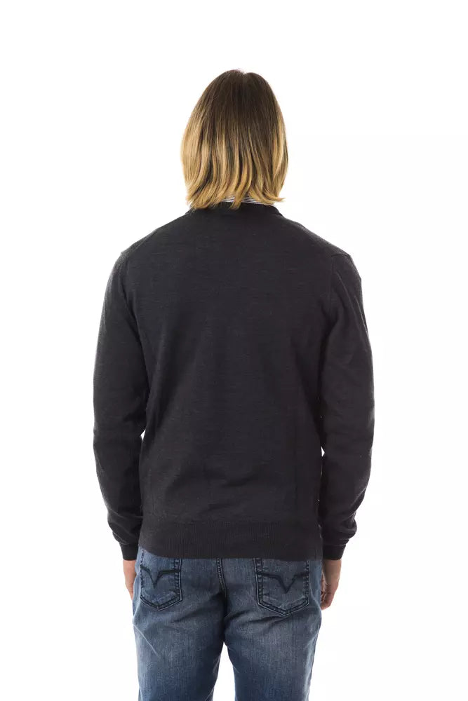 Black long sleeve shirt on a mannequin