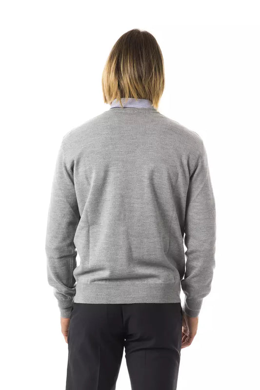 Grey sweater on mannequin
