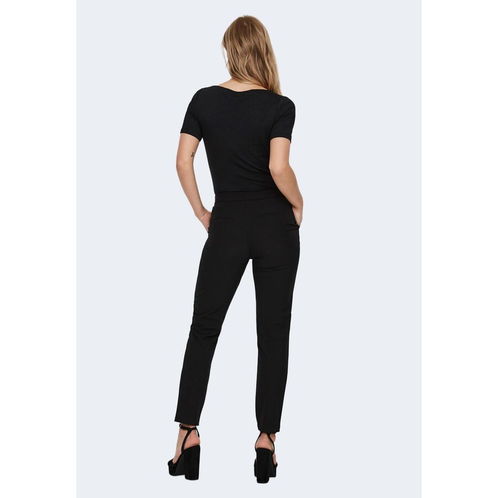 A black t-shirt with short sleeves, made of viscose fabric