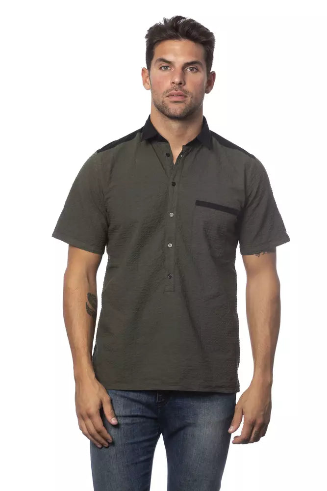 Man wearing short sleeve button down shirt