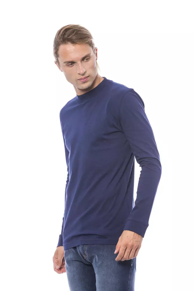 Man wearing long sleeve shirt