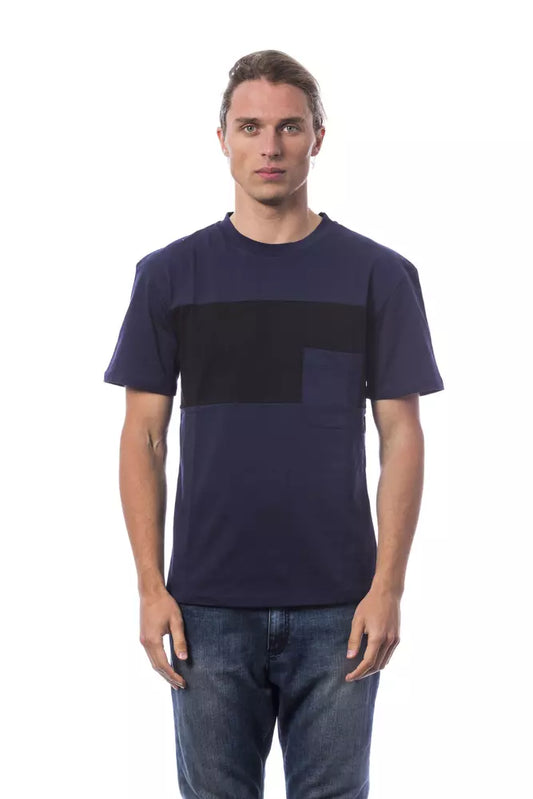Man wearing dark blue t-shirt with abstract design on front