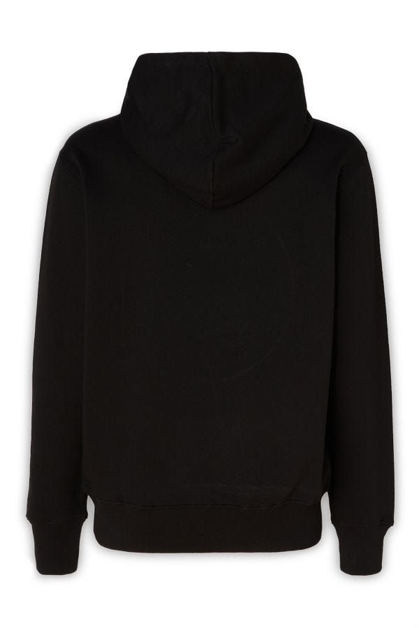 Black hoodie with long sleeves