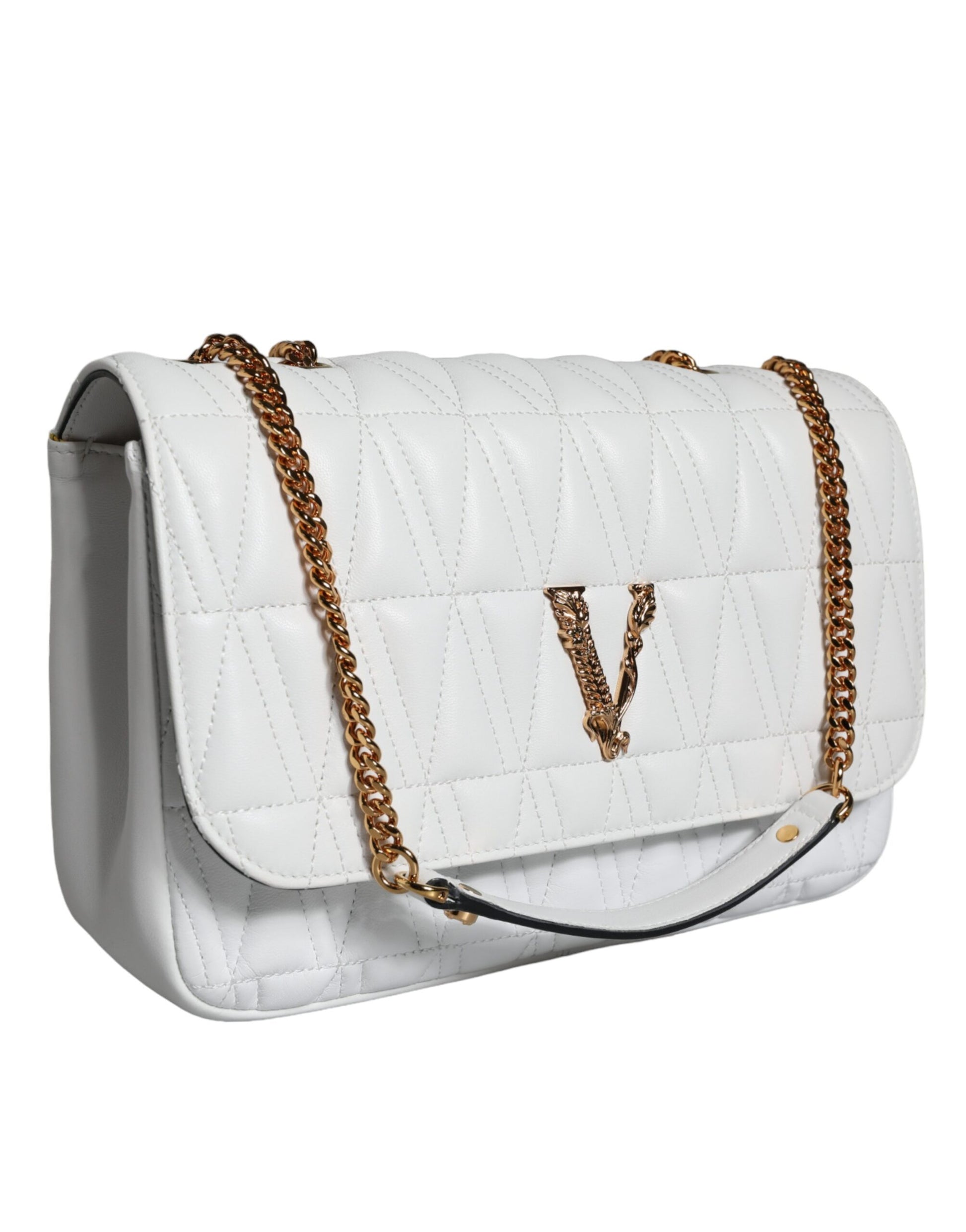 White quilted handbag with gold chain strap