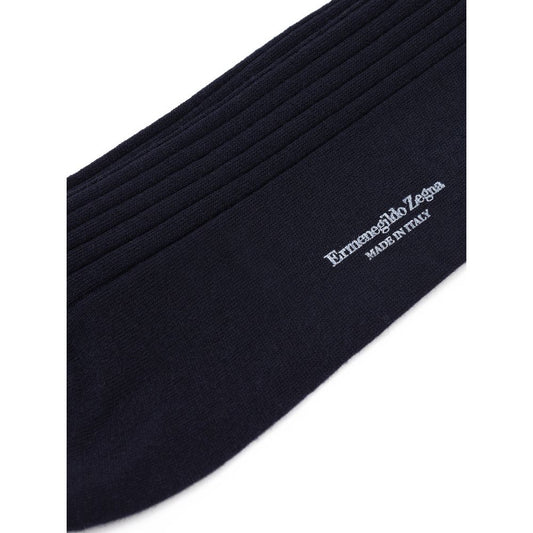 Black headband with white logo